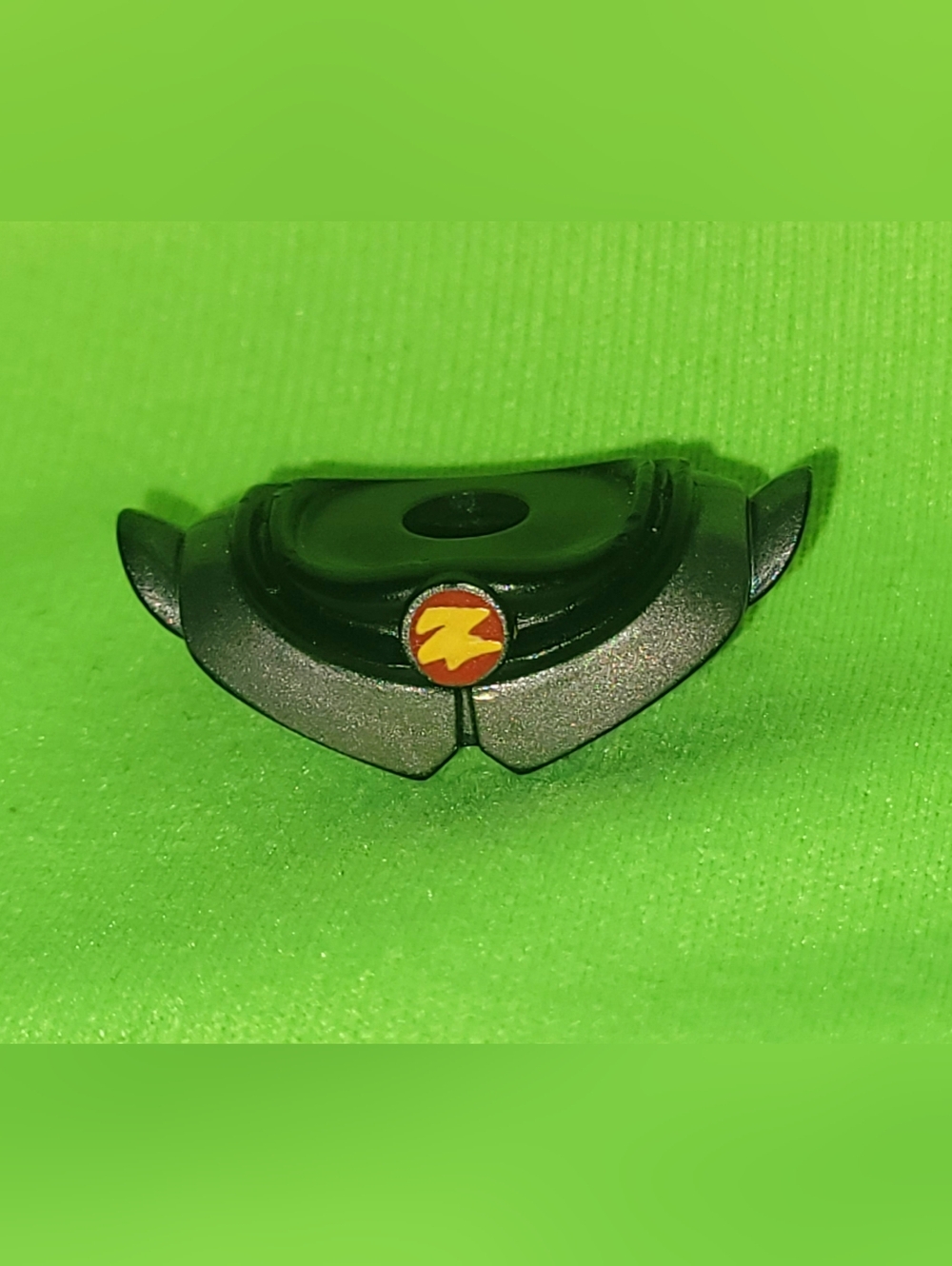 LEGO Part 88063pb01 ZURG minifigure body armor "Z" pauldron 𝐙 - 1pc Accessory